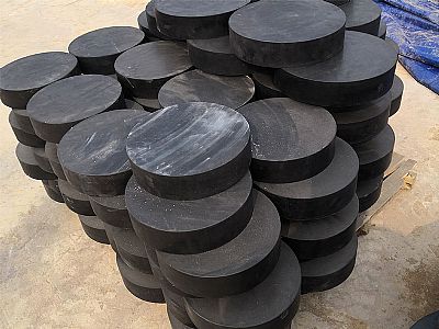 双辽市板式橡胶支座由若干层橡胶片与薄钢板经加压硫化